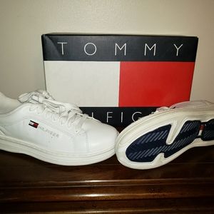 Tommy Hilfiger white leather sneakers